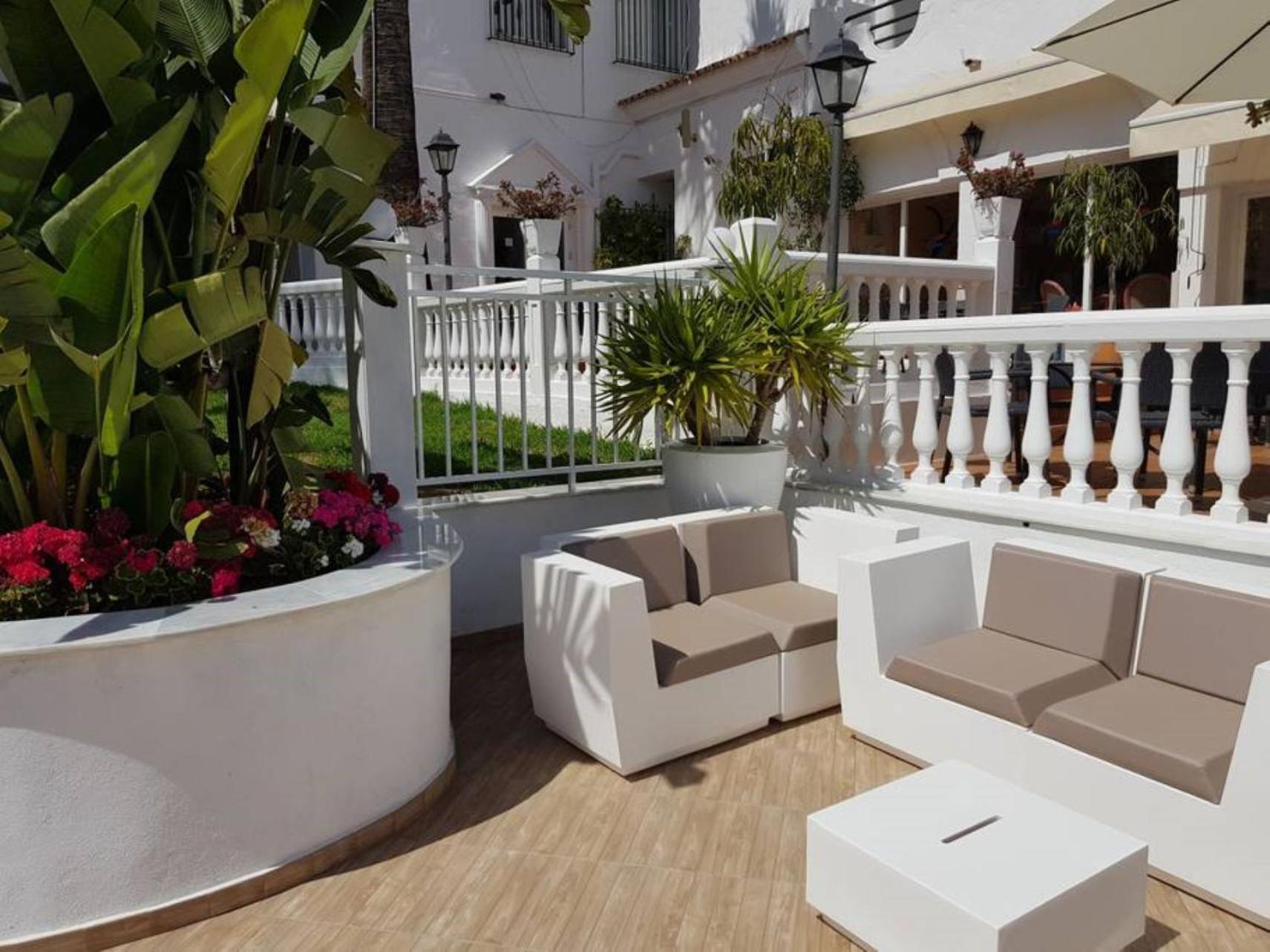 Casa Chico 2 Bedroom Townhouse 1 Mile From Marina & Beaches Lejlighed Marbella
